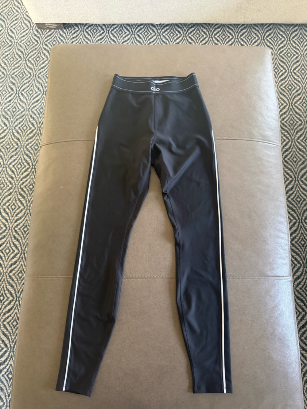 ALO Yoga Black Joggers with White Side Piping
